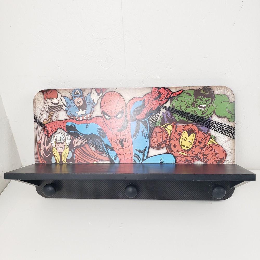 Marvel Avengers Comic Wall Shelf with Hooks Spider-Man Iron Man Hulk 18in